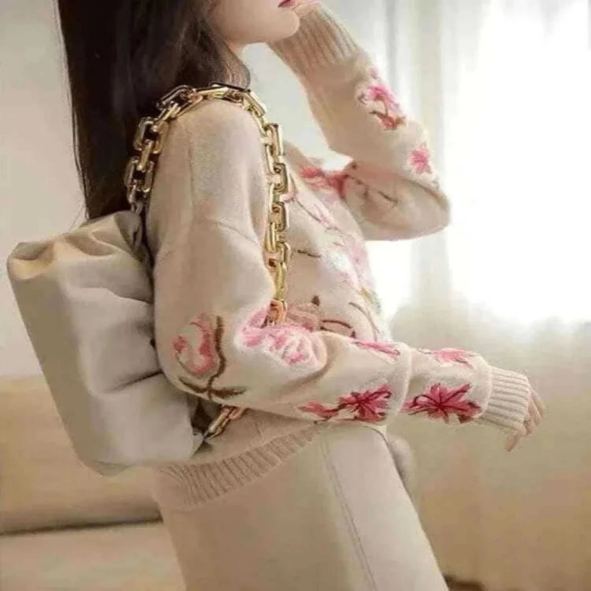 Fasbion Elegant Sweaters Long Sleeve Flower Embroidery Design Aesthetics Short Pullovers Casual Loose Vintage Women's Clothing.