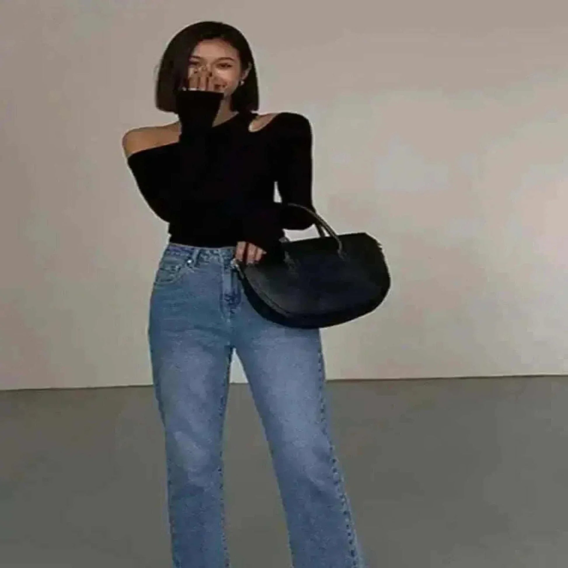 Going Out Tops-Fashion Skew Collar Off-shoulder Long-sleeved T-shirts.