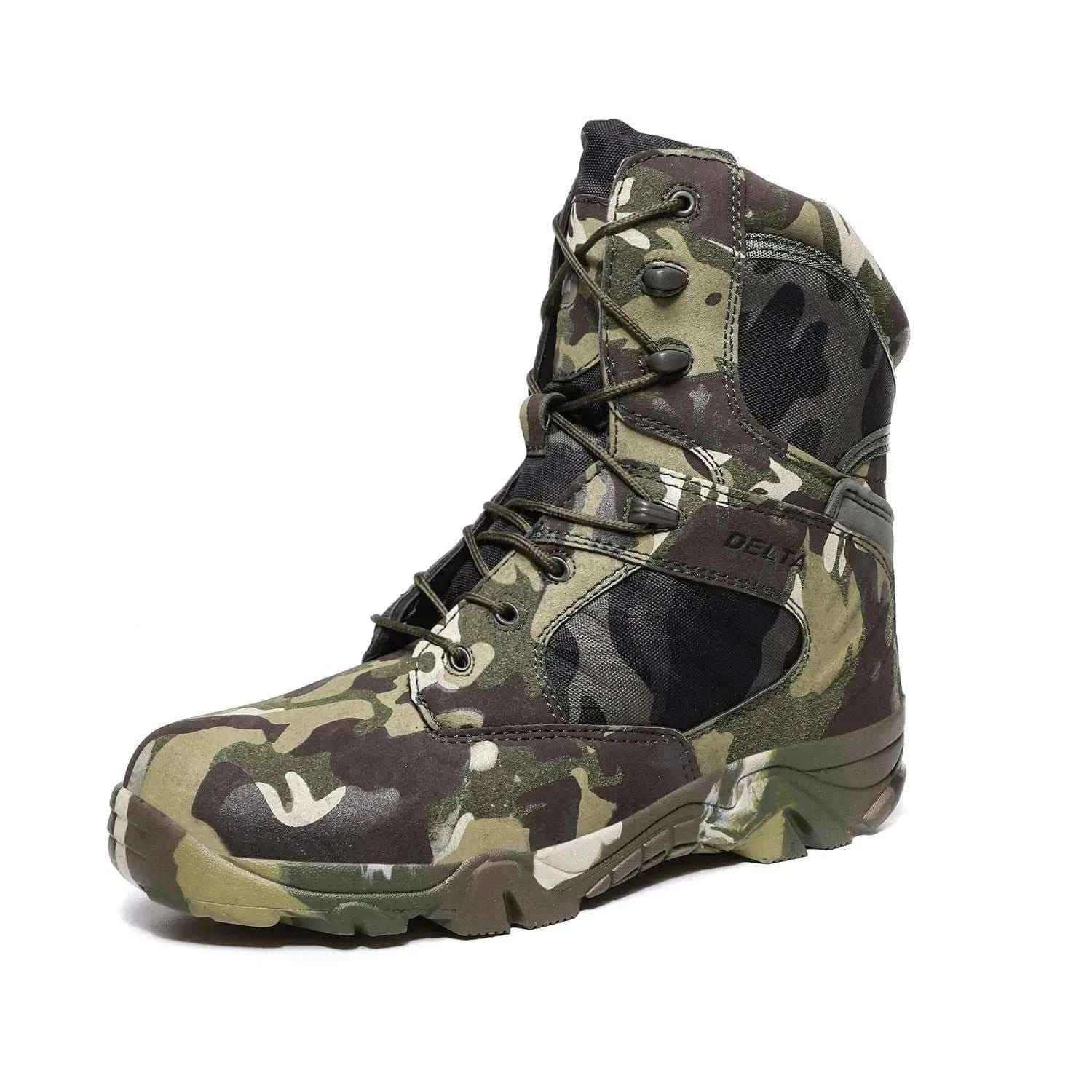 LEATHER TACTICAL BOOTS.