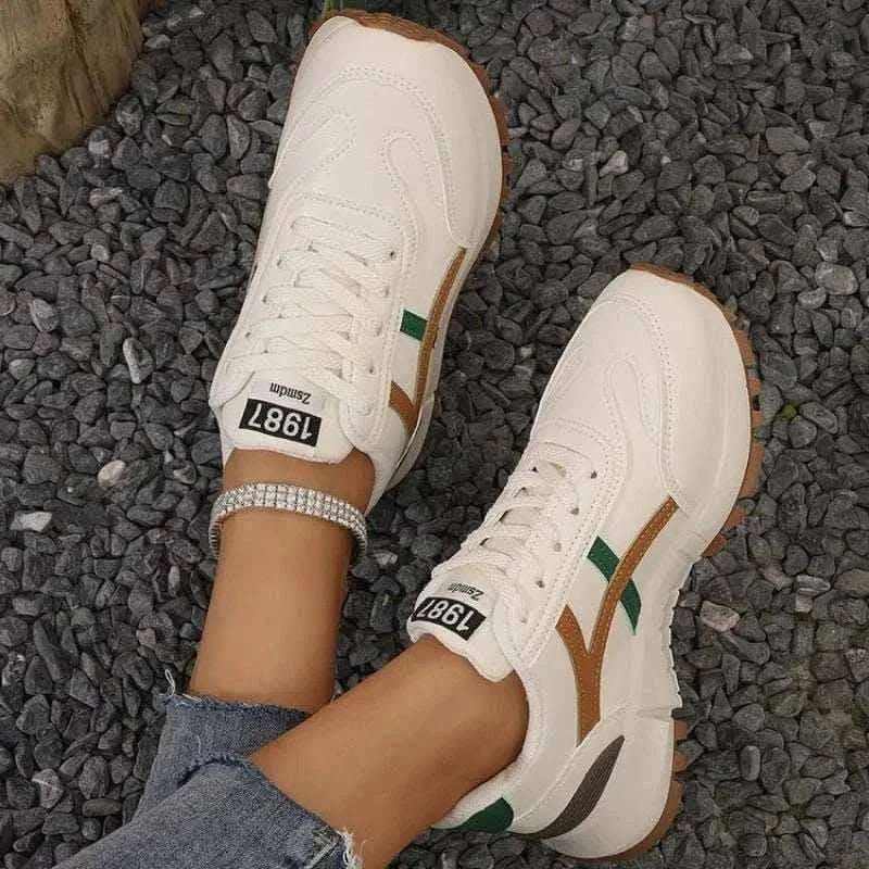  new Breathable Casual Lace Up Sport Shoes for Women Outdoor Fashion Comfortable Tennis Casual Sneakers Women.