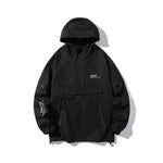 STREETSTYLE BOMBER JACKET.