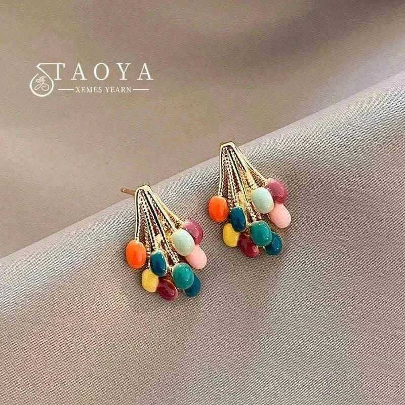 women earrings.