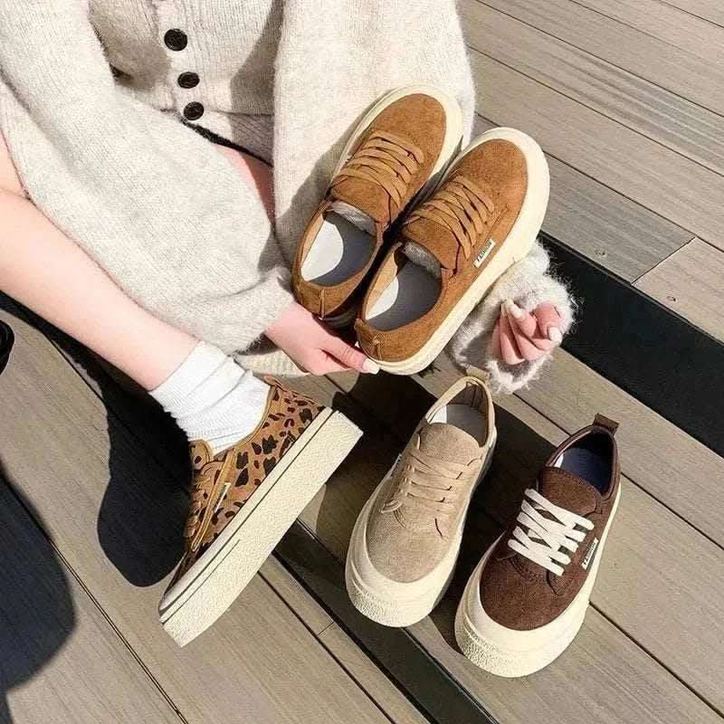  Men's Fashion Style Store Women Shoes