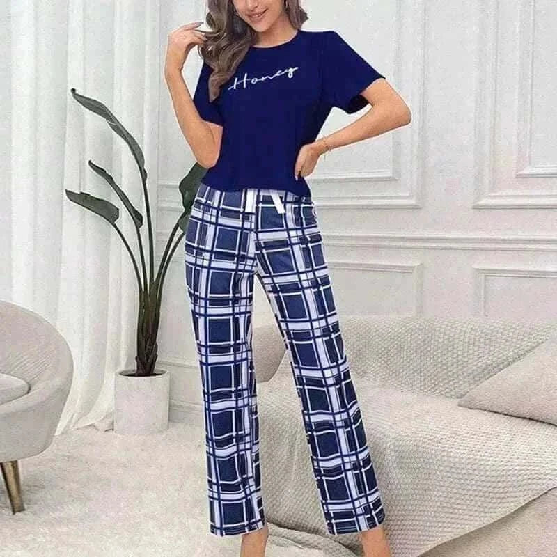 Women's Pajamas Set Casual Home Clothes Soft Comfortable Crew Neck T-Shirt & Plaid Pants.